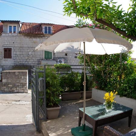 Cozy Room With Own Bathroom In The Old Town Split Exterior photo