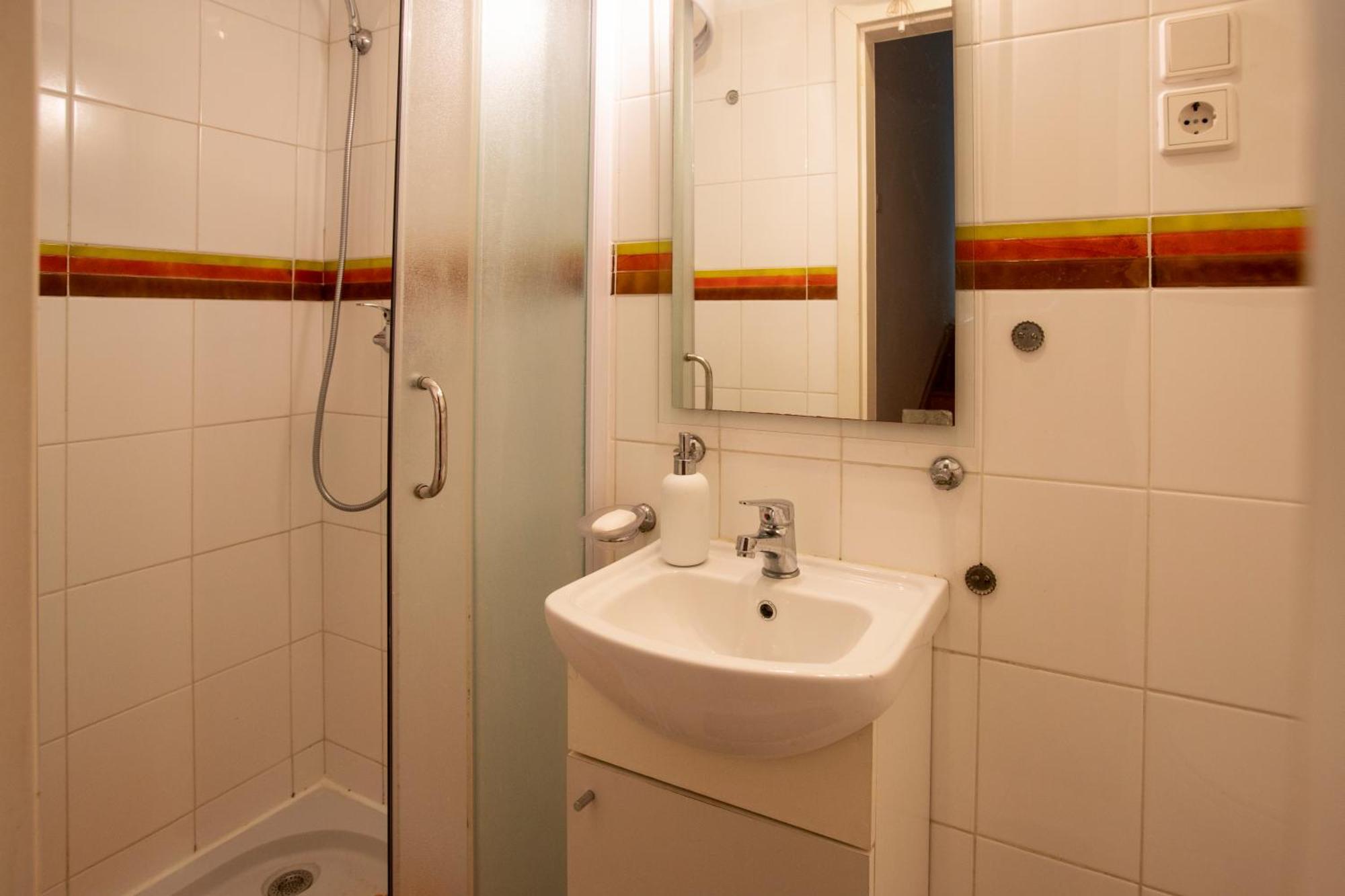 Cozy Room With Own Bathroom In The Old Town Split Exterior photo
